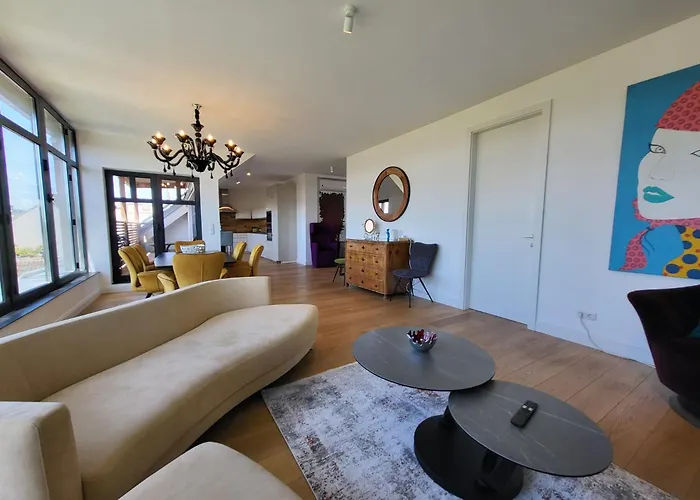 Luxury Penthouse 2 Dachterrassen Fuer 8 Pers Bécs
